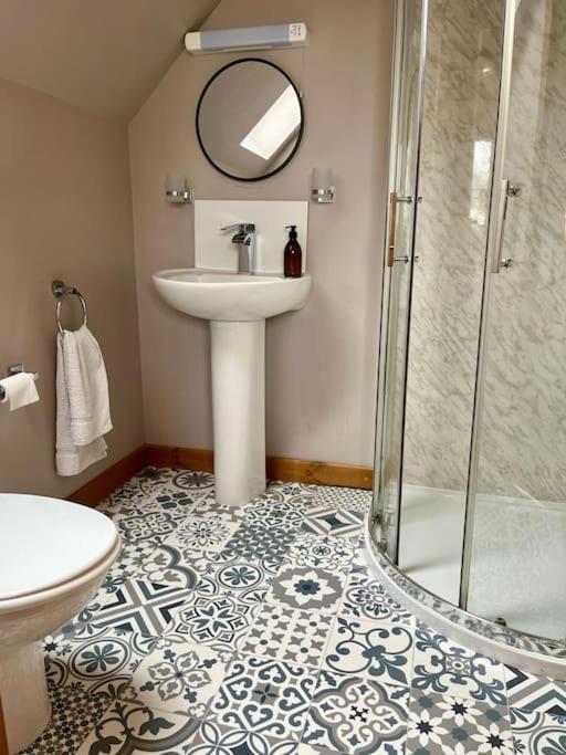 Artro Lodge Luxury 3 Bedroom, 3 Bathroom & Hot Tub Llanbedr (Gwynedd) Exterior foto